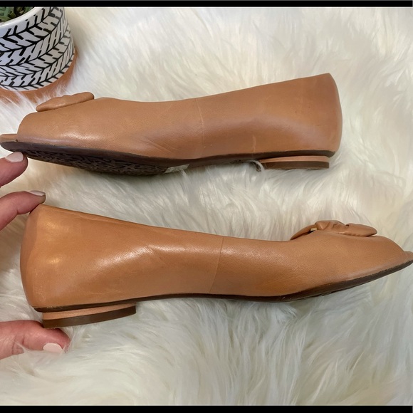 Clarks Artisan Demure Flare Flats - Picture 11 of 13